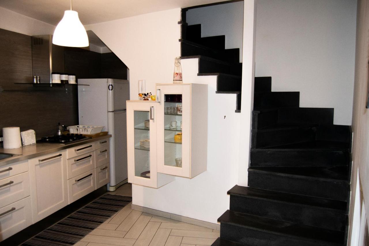 Апартаменты Luan House Сан-Джорджо-а-Кремано Экстерьер фото